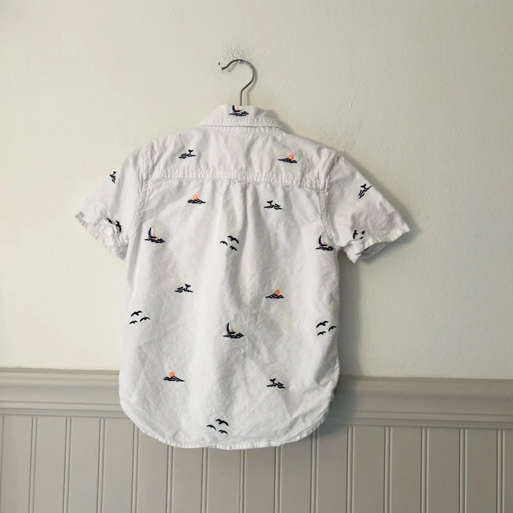 GAP Boys 3T White Cotton Short Sleeve Button-Down Shirt with Nautical Embroidery